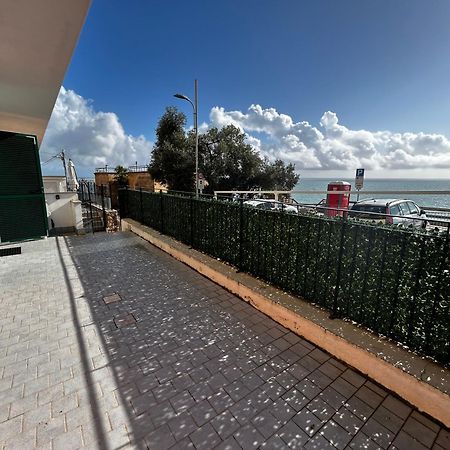 Casa Serge Vista Mare Con Ampio Terrazzo Privato Bergeggi Extérieur photo