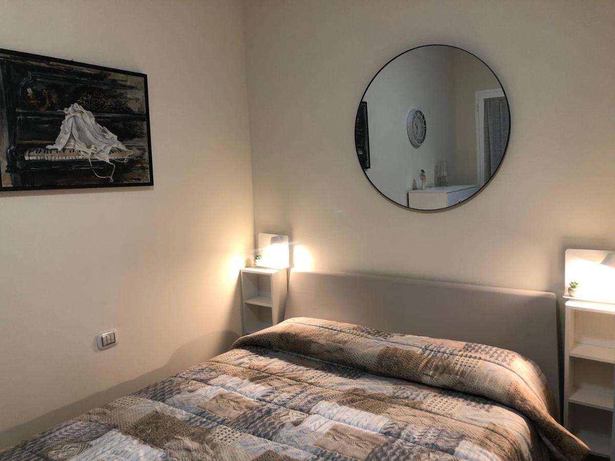 Casa Serge Vista Mare Con Ampio Terrazzo Privato Bergeggi Extérieur photo